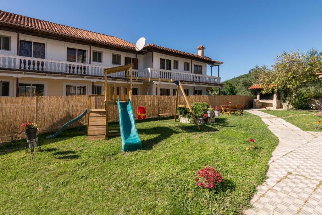Galadriel Apartamento Kato Yerakarion